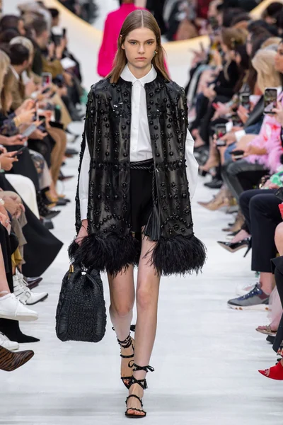 Look 55